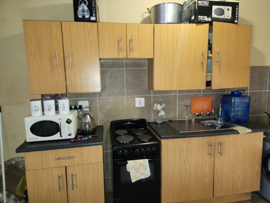 1 Bedroom Property for Sale in Rustenburg Central North West
